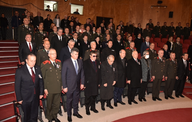 Dr. Fazıl Küçük için AKM’de anma programı düzenlendi