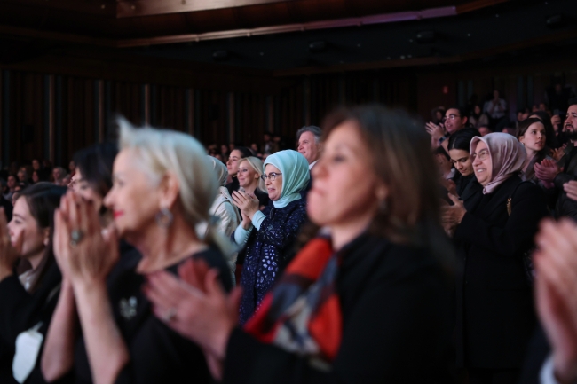 Emine Erdoğan "Turandot" operasını izledi