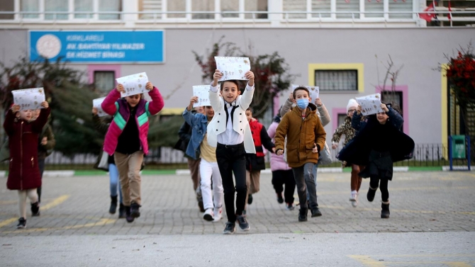 Okullarda karne heyecanı