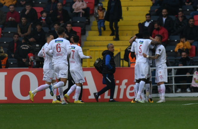 Sivasspor Gaziantep'te sevindi