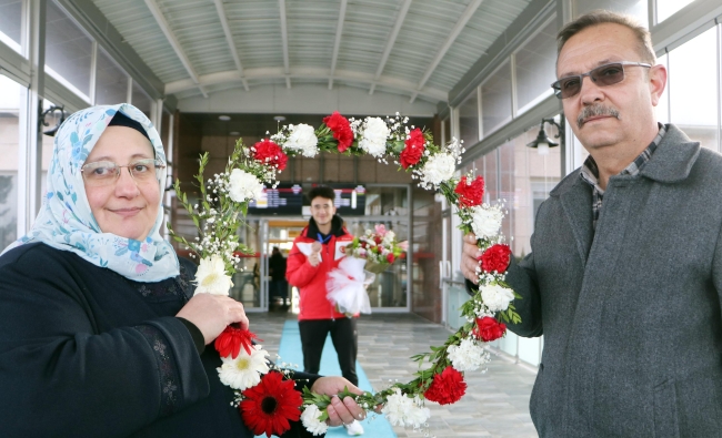 Avrupa üçüncüsü sürat patenci Furkan Akar Erzurum'da coşkuyla karşılandı