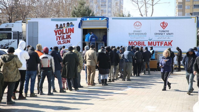 Diyanet İşleri Başkanı Erbaş: Kardeşlerimizin yanındayız