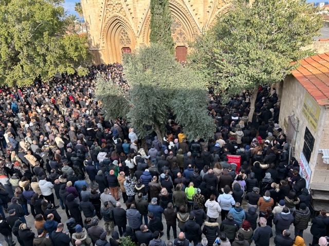 Adıyaman’da hayatını kaybeden öğretmen ve 5 öğrencisi son yolculuklarına uğurlandı