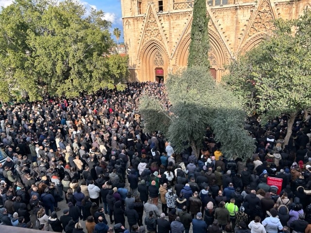 Adıyaman’da hayatını kaybeden öğretmen ve 5 öğrencisi son yolculuklarına uğurlandı