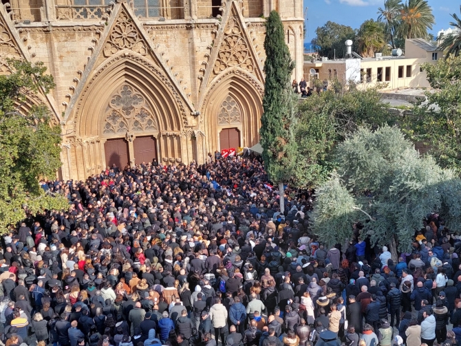 Adıyaman’da hayatını kaybeden öğretmen ve 5 öğrencisi son yolculuklarına uğurlandı