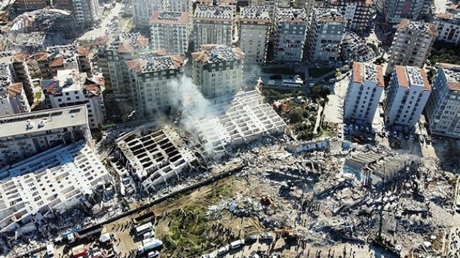 Rönesans Rezidans'ın sakini: Binanın temeli kaymıştı, koridorda çatlak vardı