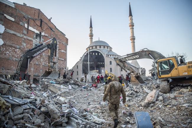 Depremin ardından en çok hasarlı ilçeler belli oldu