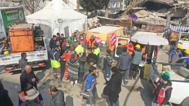 Ankara'daki AK Partili belediyelerden deprem seferberliği