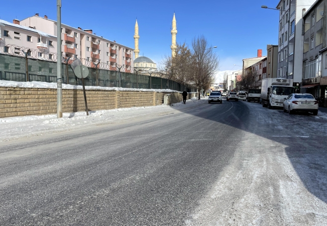 Doğu Anadolu buz kesti: En düşük sıcaklık Ağrı'da