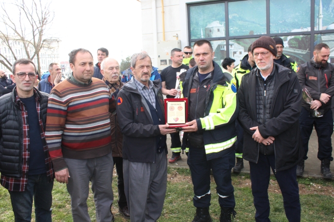 Deprem bölgesinde çalışmalarını tamamlayan Bosna Hersek ekibi Sakarya'da misafir edildi