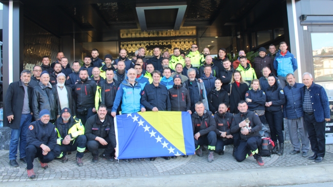 Deprem bölgesinde çalışmalarını tamamlayan Bosna Hersek ekibi Sakarya'da misafir edildi