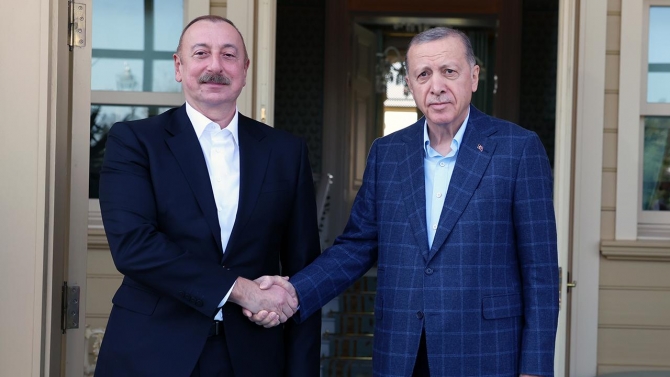 Cumhurbaşkanı Erdoğan, İlham Aliyev ile görüştü