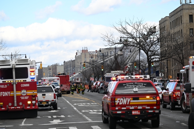 New York'ta süpermarkette yangın: 7 yaralı