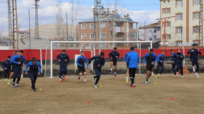 Deprem mağduru İskenderunspor hedef değiştirmedi