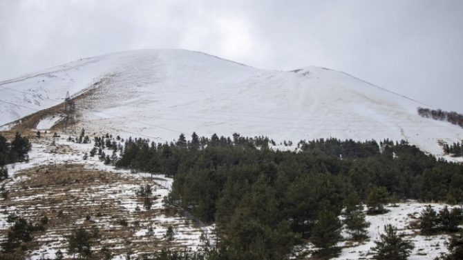 Erzurum'un yüksek kesimlerinde kar etkili oldu