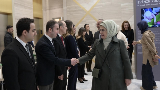 Emine Erdoğan, New York’ta Türkevi’ne gitti