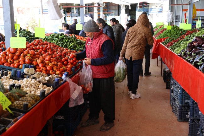 Depremin merkezi Pazarcık'ta 370 esnaf dükkan açtı