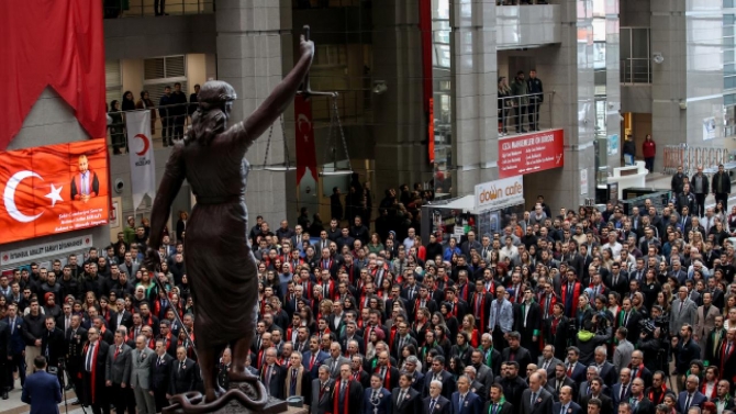 Şehit savcı Mehmet Selim Kiraz İstanbul Adliyesi'nde anıldı