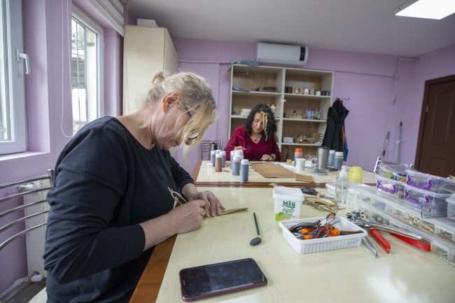 Tunceli'de kadınlar aile destek merkezleri sayesinde meslek öğreniyor