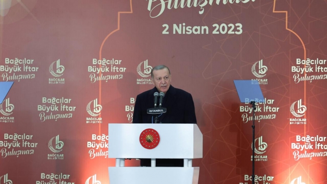 Cumhurbaşkanı Erdoğan: Türkiye’nin birbirine pusu kuran muhterislerle kaybedecek günü yok