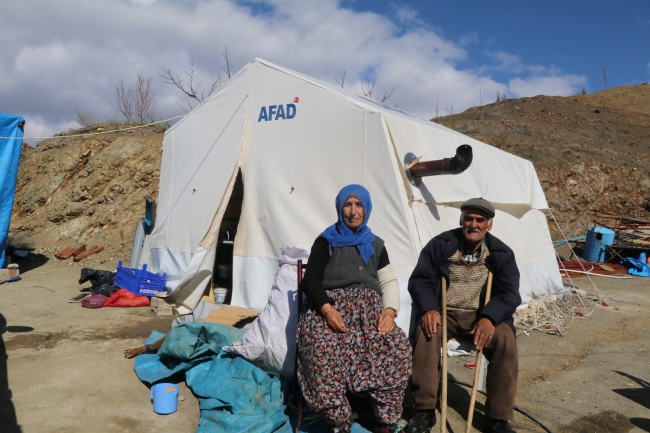 Depremde 14 canın kaybedildiği kahvehaneden kurtulan tek kişi oldu