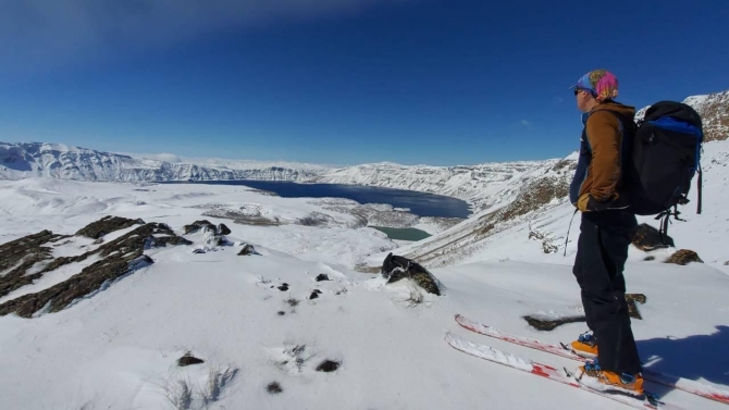 Yerli ve yabancı dağcılar, Nemrut Dağı'na kayaklı tırmanış yaptı