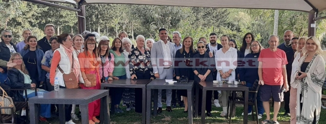 Alsancak’ta 8 hayvanın zehirlenmesine bölge sakinleri toplanarak tepki gösterdi