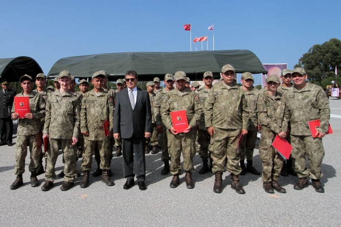 Gülseren Kışlası’nda Temsili Askerlik Uygulaması töreni yapıldı