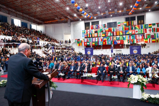 Tatar, Doğu Akdeniz Üniversitesi Mezuniyet Törenine katıldı