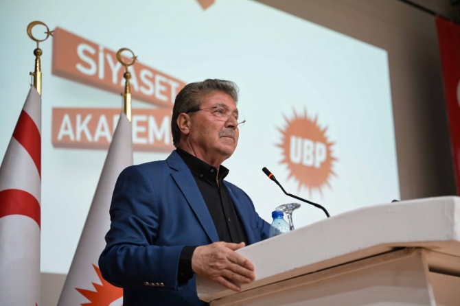 ‘UBP Siyaset Akdemisi’ ,Onursal Başkan Eroğlu’nun verdiği açılış dersiyle başladı