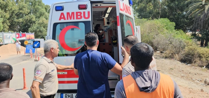 Dereboyu-Metehan yol çalışmalarında göçük yaşandı bir kişi yaralandı