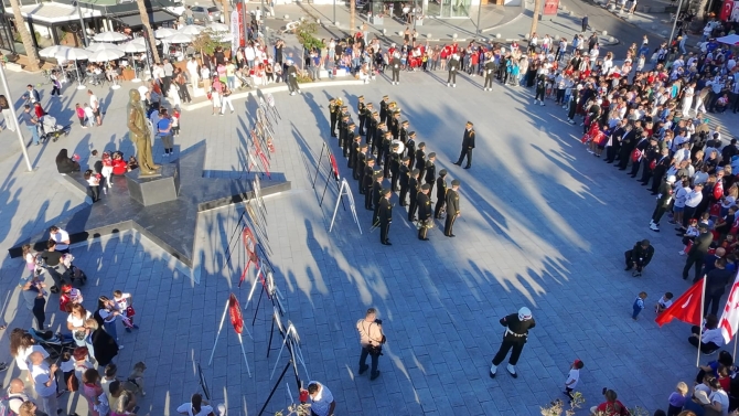 29 Ekim Girne’de törenlerle kutlandı