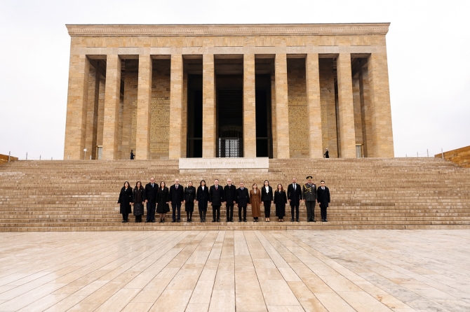 Öztürkler, Ankara temaslarına Anıtkabir’i ziyaret ederek başladı