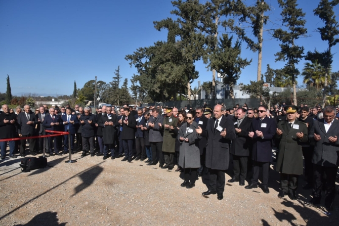 Deprem şehitleri anılıyor